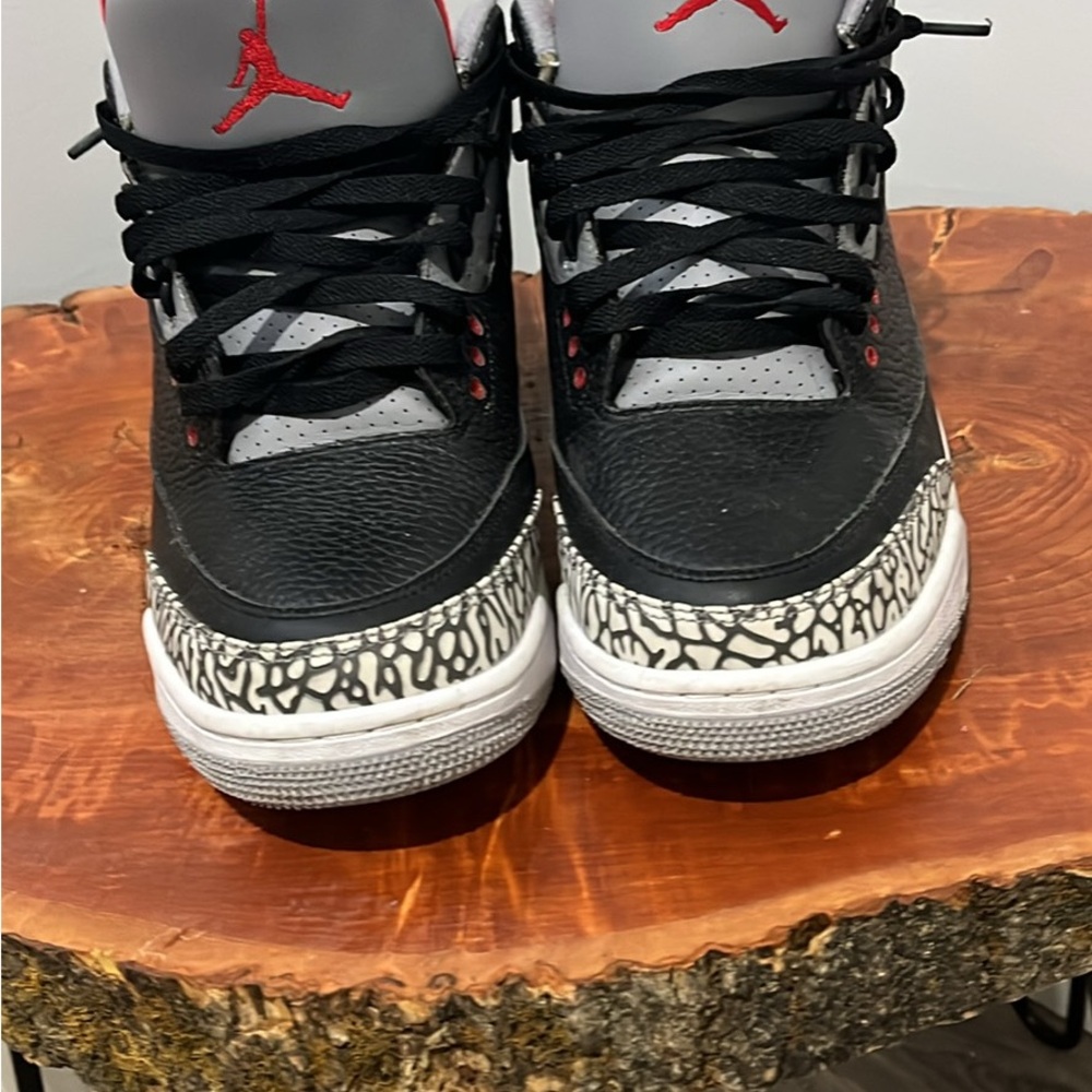Men’s retro cement Jordans